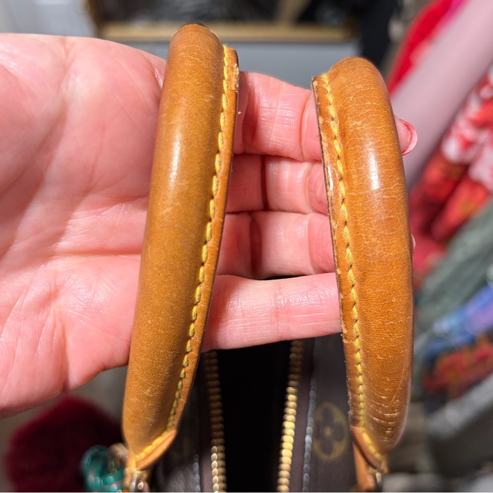 Louis Vuitton Speedy 25 Vintage Handbag! - Picture 3 of 11